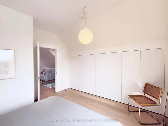 Additional image 33 of 251 St Clarens Ave