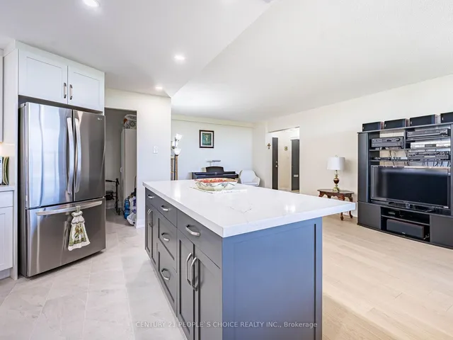 Additional image 19 of 451 The West Mall N/A Unit 908