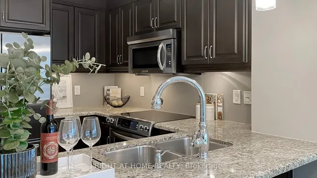 Additional image 25 of 23 Rean Dr Unit 701