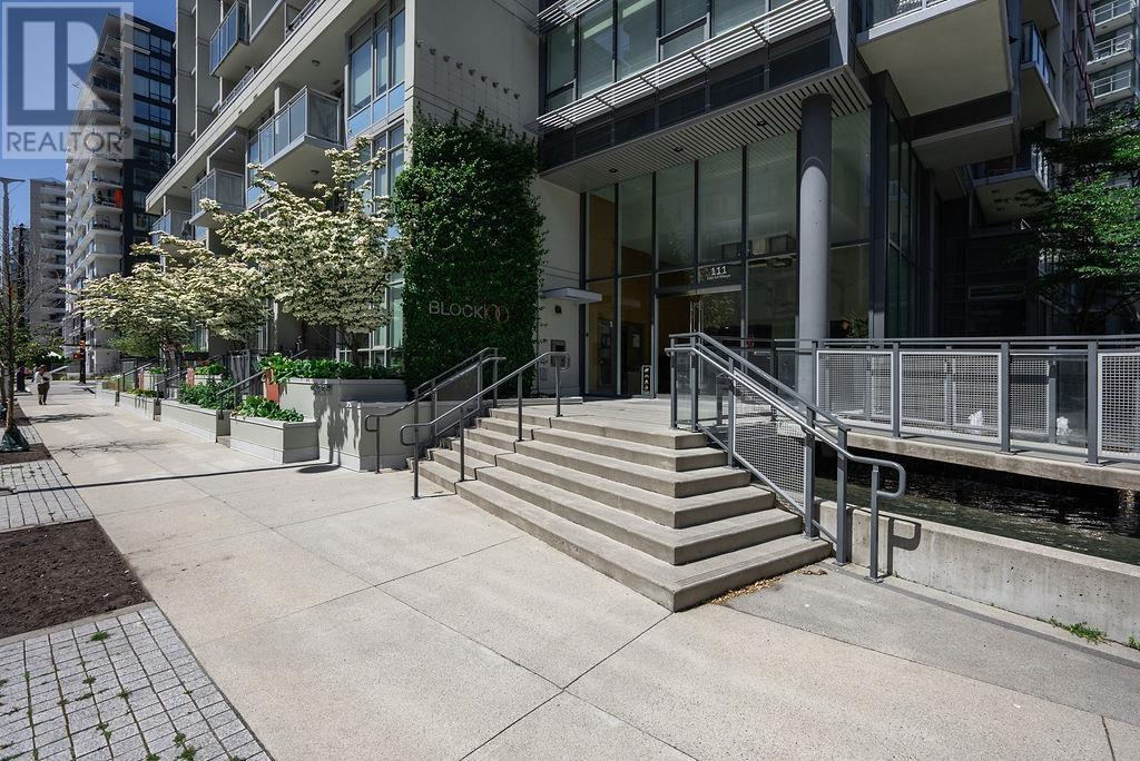 302 111 E 1ST AVENUE|Vancouver, British Columbia V6A0E9