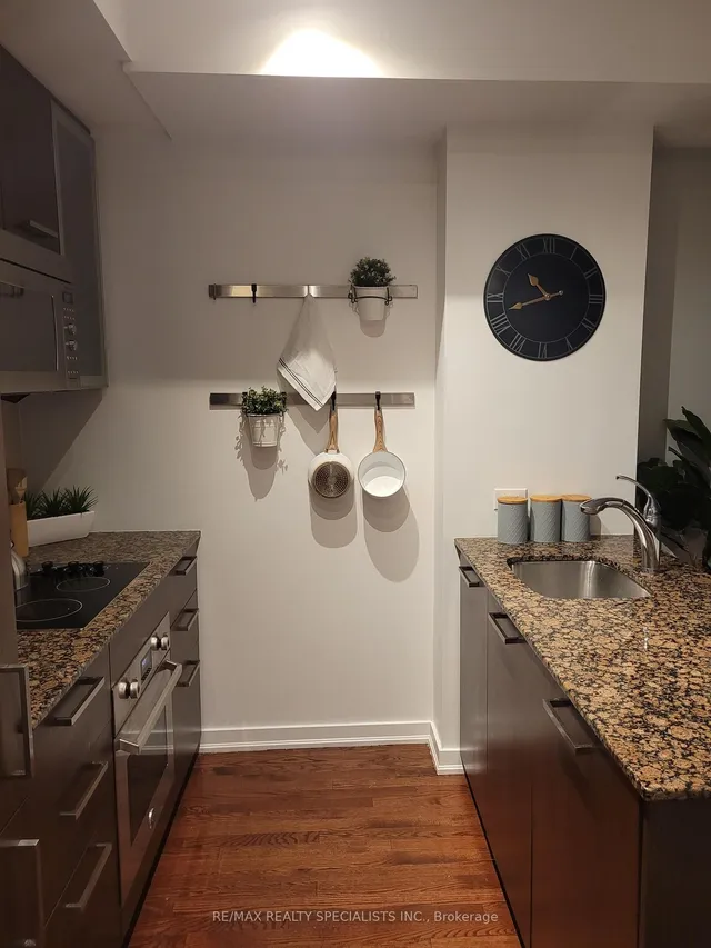 Additional image 4 of 12 YORK St Unit 703