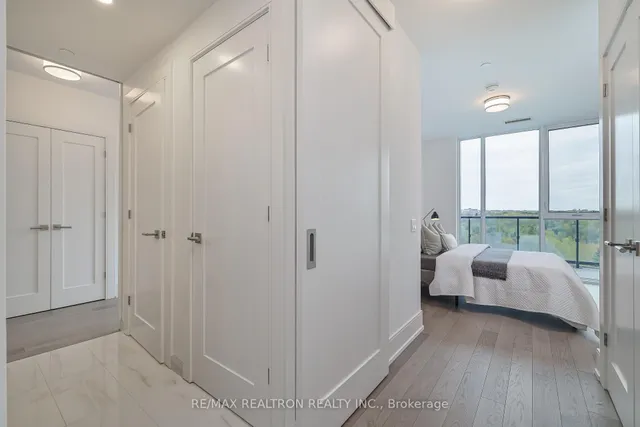 Additional image 25 of 10 Inn On The Park Dr Unit 710