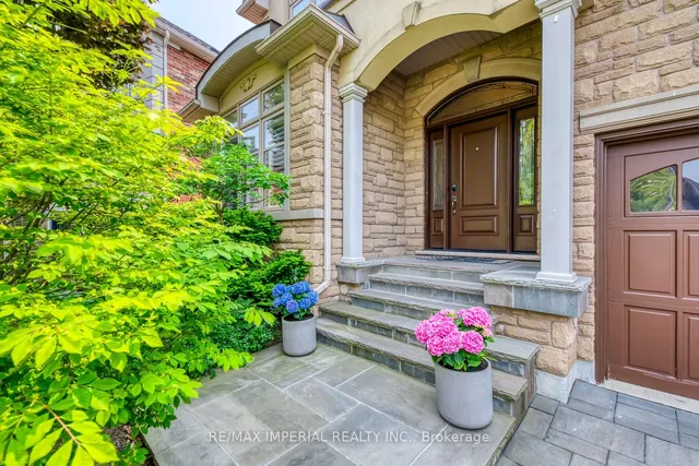 Additional image 3 of 2382 Robmar Dr