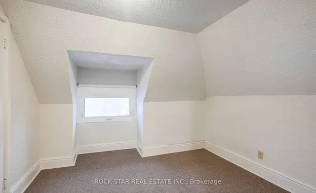 Additional image 15 of 115 Balsam Ave