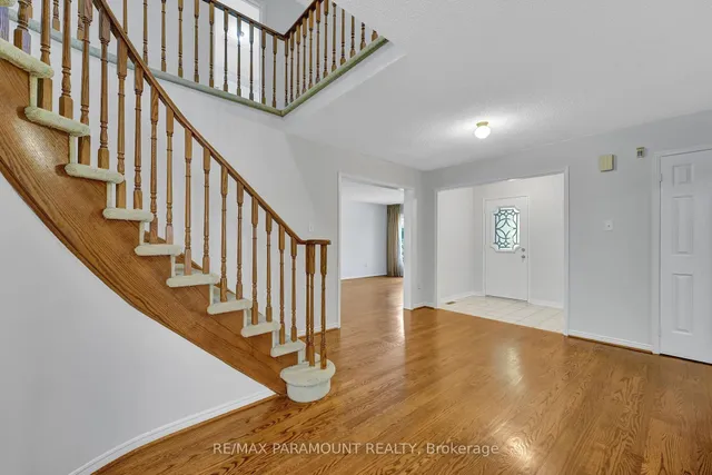 Additional image 3 of 712 Savoy Cres
