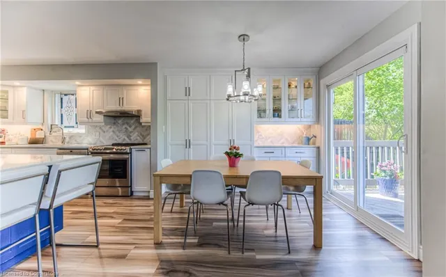 Additional image 13 of 389 Westmeadow Dr