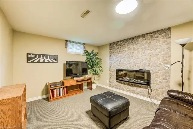 Additional image 28 of 102 Sugar Maple St