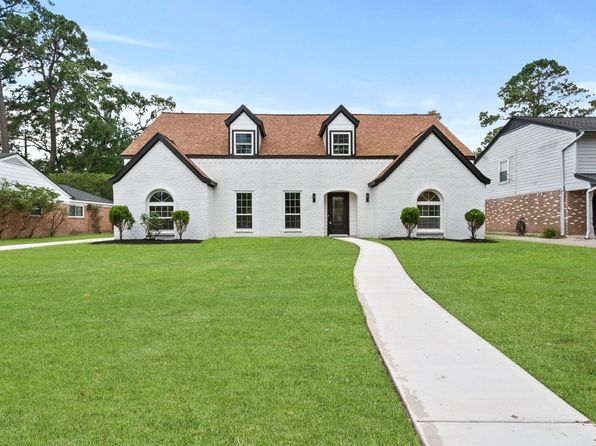 1422 Saddlecreek Dr, Houston, TX 77090