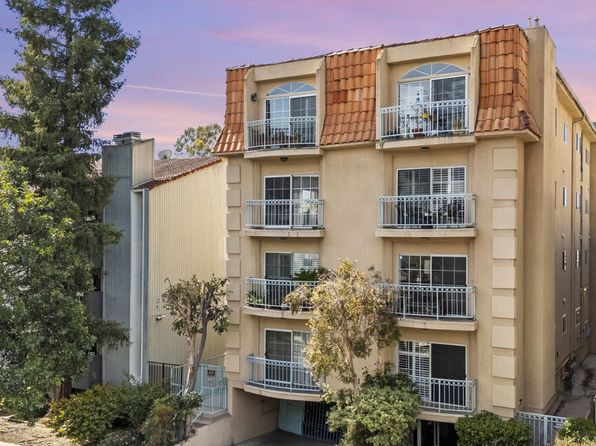 1871 Greenfield Ave APT 301, Los Angeles, CA 90025