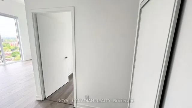 Additional image 7 of 270 Dufferin St Unit PH8