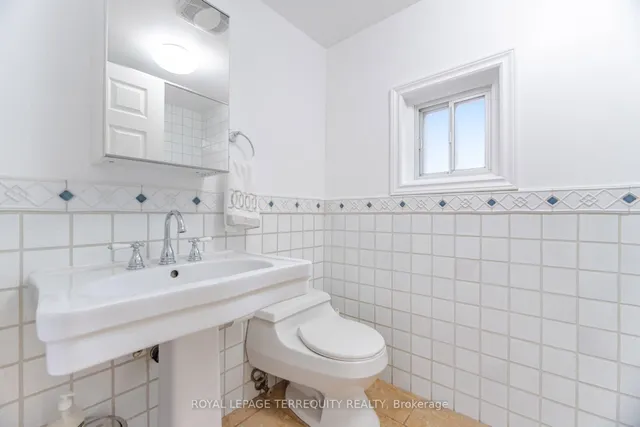 Additional image 32 of 17 Maclean Ave