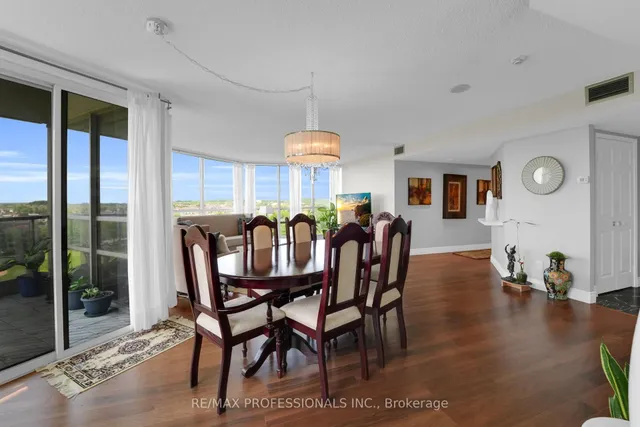 Additional image 19 of 45 Kingsbridge Garden Circ Unit 905