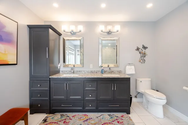 Additional image 27 of 74 Robarts Dr