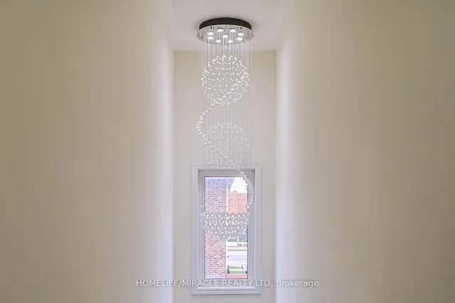 Additional image 47 of 896 Sumac Cres