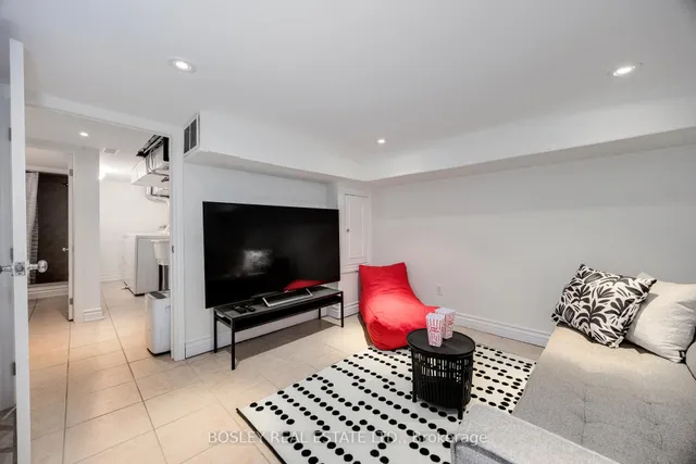 Additional image 38 of 4 Whitaker Ave