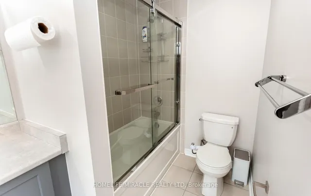 Additional image 41 of 35 Farringdon Cres