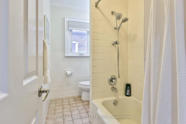 Additional image 25 of 34 Taunton Rd