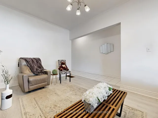 Additional image 6 of 1072 Dufferin St