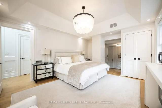 Additional image 26 of 84 Kimbark Blvd