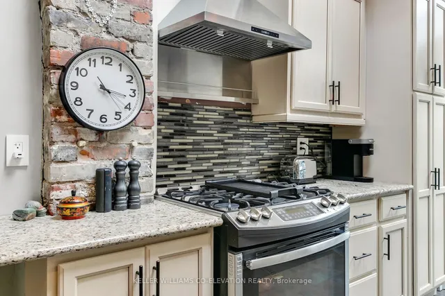 Additional image 19 of 74 Garden Ave