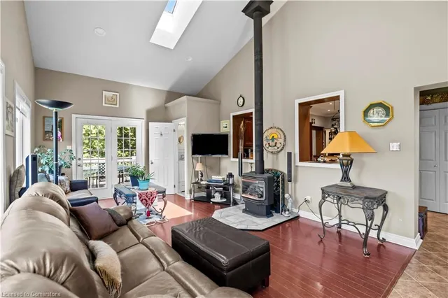 Additional image 25 of 973 Garden Lane