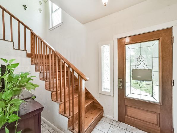 3014 Caplin St, Houston, TX 77026