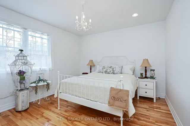 Additional image 11 of 241 Bartlett Ave