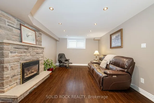 Additional image 27 of 30 Pleasantview Ave