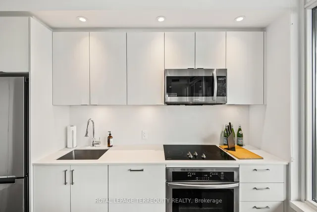 Additional image 17 of 1926 Lake Shore Blvd Unit 1710e