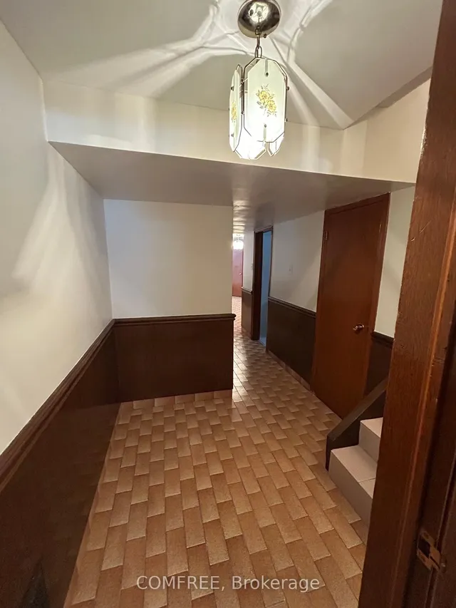 Additional image 28 of 85 Downsview Ave