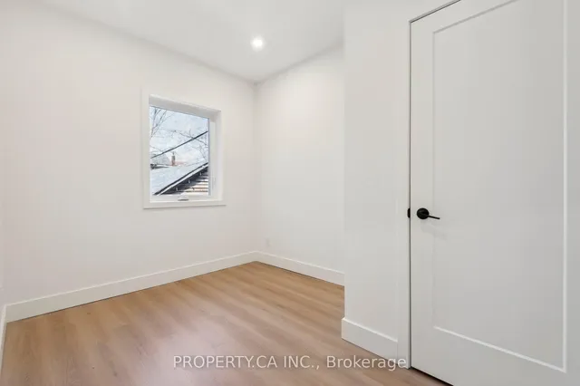Additional image 26 of 176 Gillard Ave
