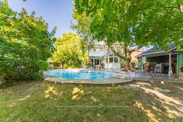 Additional image 43 of 690 Robertson Cres