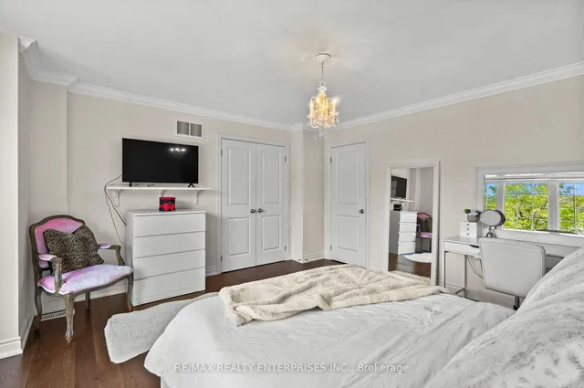 Additional image 34 of 3243 Larry Cres