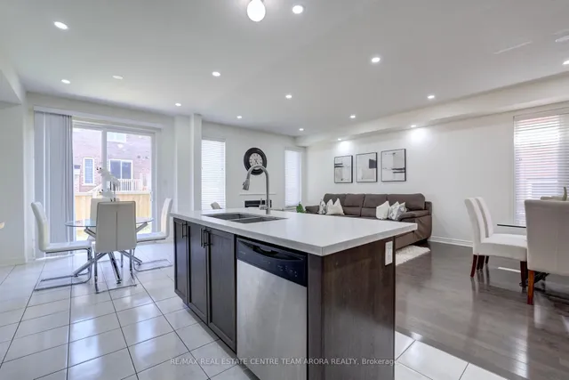 Additional image 15 of 436 Royal West Dr