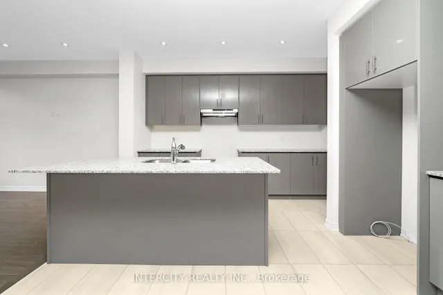 Additional image 12 of 36 Queenpost Dr