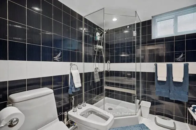 Additional image 38 of 1045 Dowland Cres