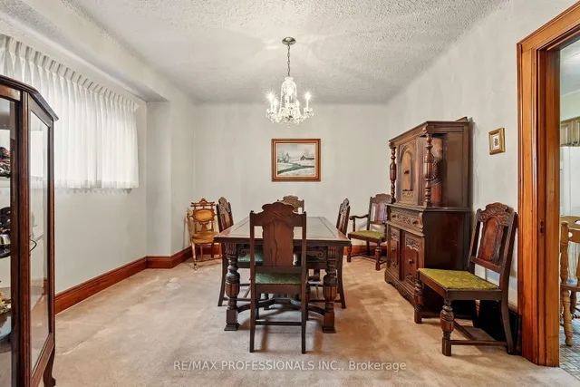 Additional image 19 of 261 Wexford Ave