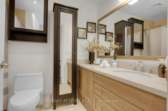 Additional image 16 of 20 Burkebrook Pl Unit 216