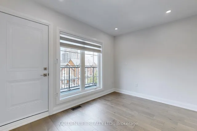 Additional image 24 of 9 Cobourg Ave