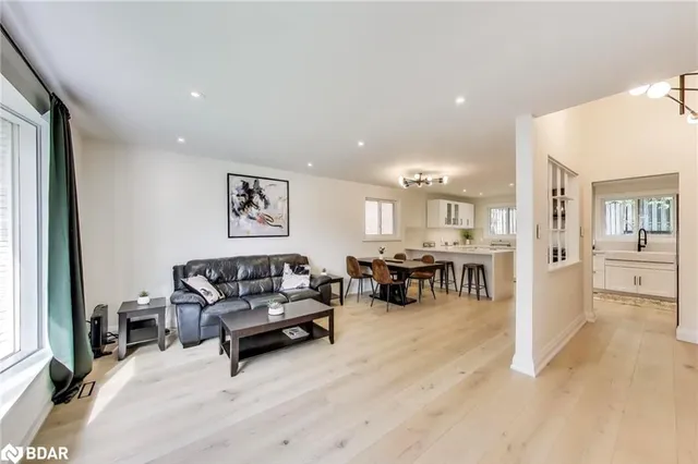 Additional image 5 of 28 Munford Cres