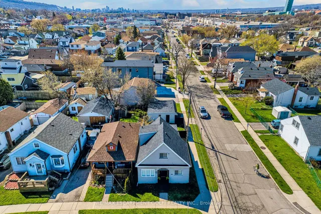 Additional image 38 of 39 DIVISION St