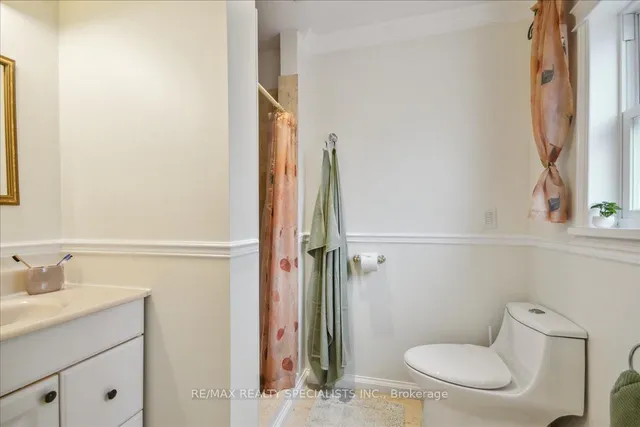 Additional image 30 of 137 Milton St