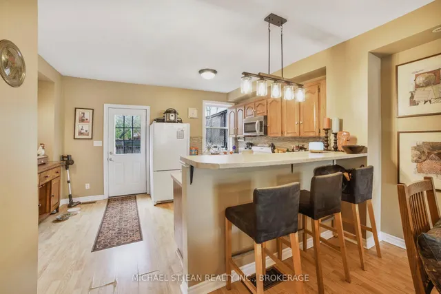 Additional image 14 of 461 Main St