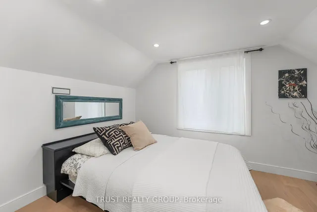 Additional image 18 of 14 Dorine Cres