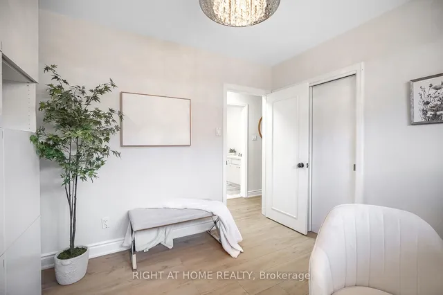 Additional image 23 of 14 Amulet St