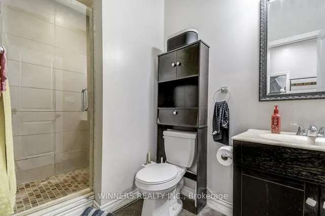 Additional image 18 of 130 Wellington St Unit 101