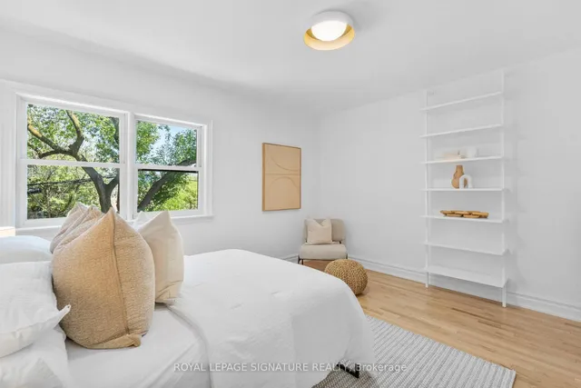 Additional image 31 of 15 Boulton Ave