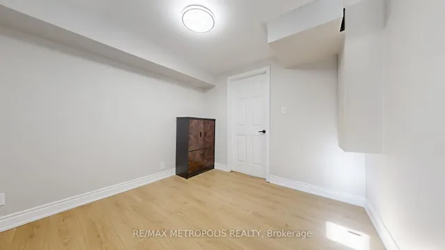 Additional image 42 of 57 Angora St