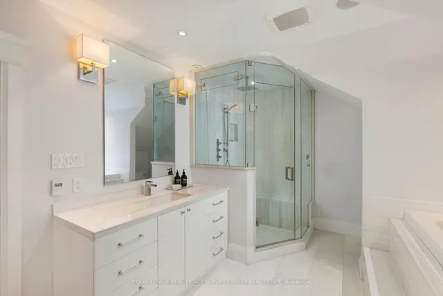 Additional image 29 of 9 Lynwood Ave