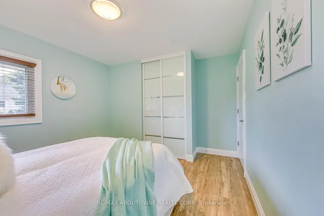 Additional image 39 of 2362 Sinclair Circ